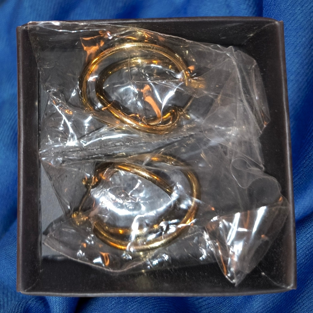 Avon Gold-Tone Hoop Earrings